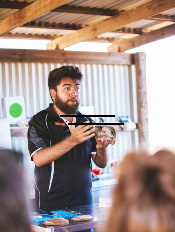 Willie Creek Pearl Farm Tour