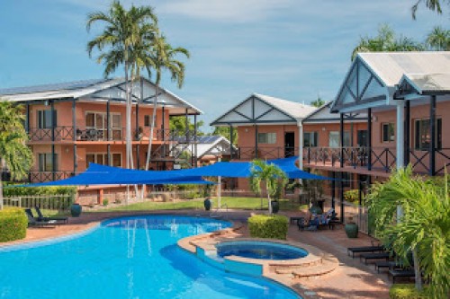 Moonlight Bay Suites